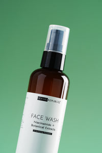 Dermorepubliq Clarifying Gentle Face Wash Niacinamide + Botanical Extracts - 100 mL