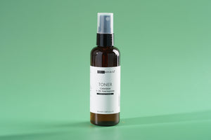 Dermorepubliq Calendula + 2% Niacinamide Calming and Brightening Toner